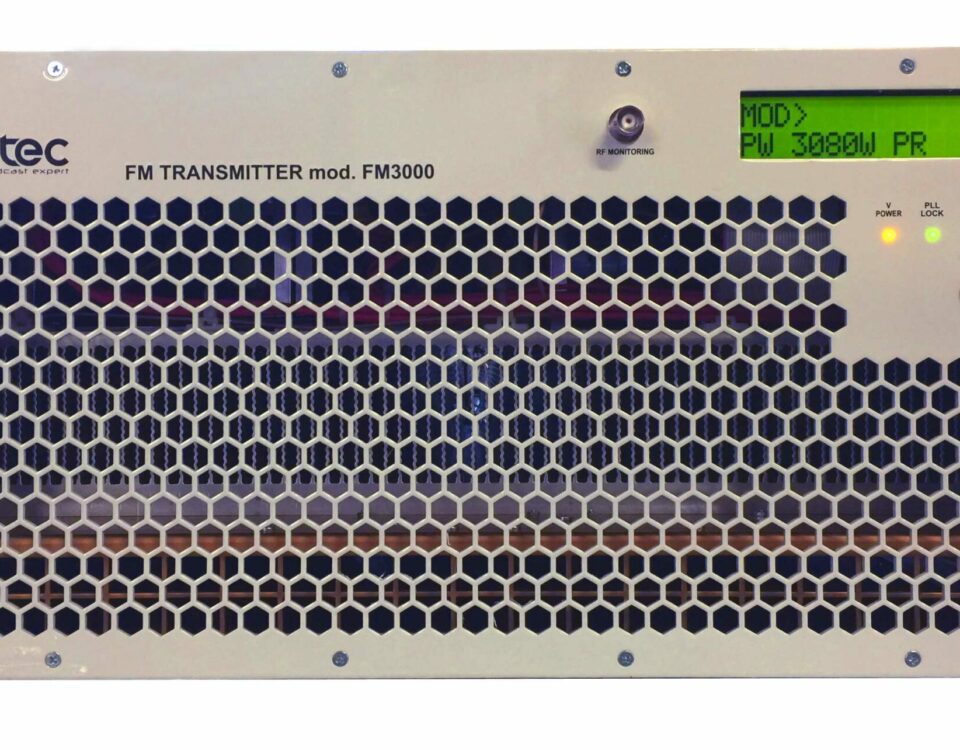 2500W FM TRANSMITTER