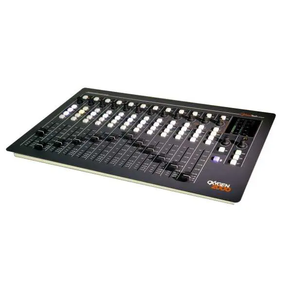 Oxygen 2000 Digital Broadcast Console