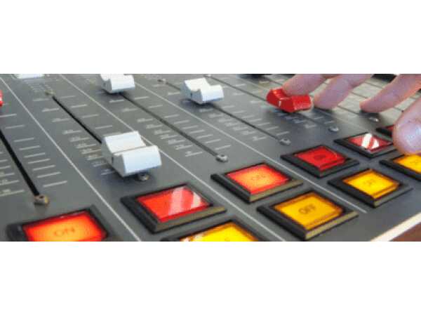 30-50Km coverage complete radio station with RF equipment and Studio equipment