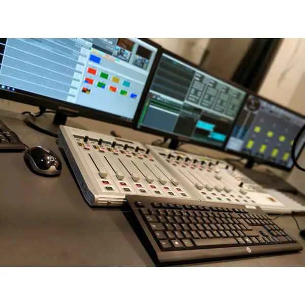 BROADCAST FURNITURE