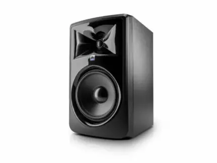 Studio-Monitor-Speakers. jbl at eletec broadcast