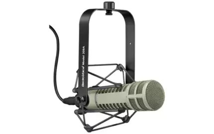 electro-voice-re20-microphone