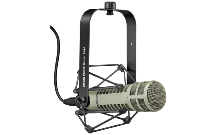 electro-voice-re20-microphone